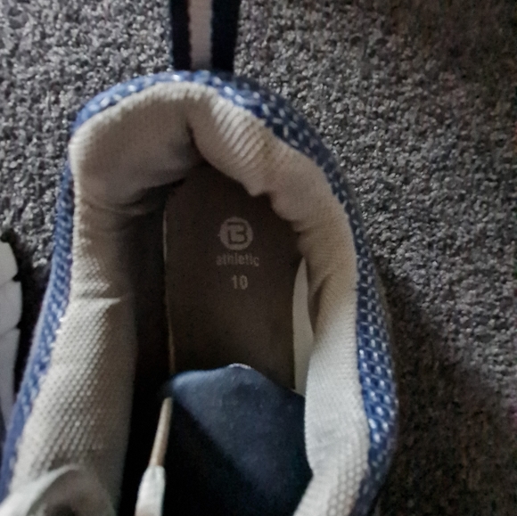 Men's Sport Shoes - Picture 4 of 4